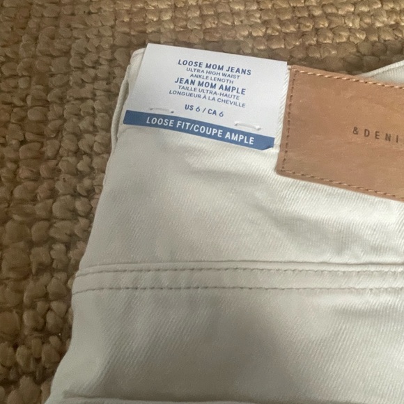 Brand new cream mom loose jeans from h and m. Size 6 - Picture 2 of 2